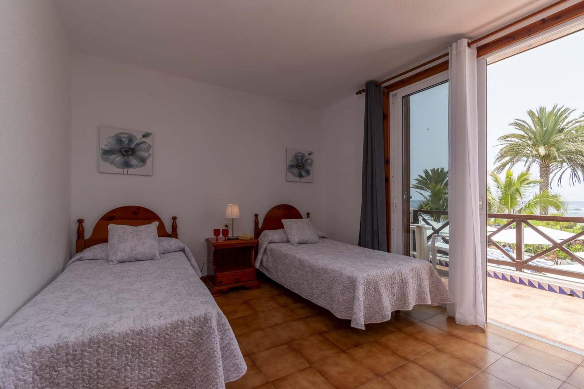 Parque Santiago III 235 - Four Bed Villa Playa de las Américas Eksteriør billede